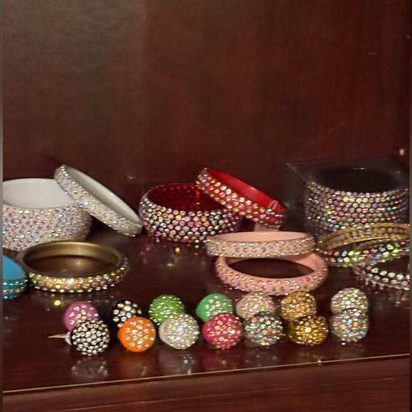 Wholesale Vintage crystal resell bundle 57